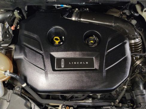 Used 2018 Lincoln MKC Select w/ Select Plus Package FWD image 30