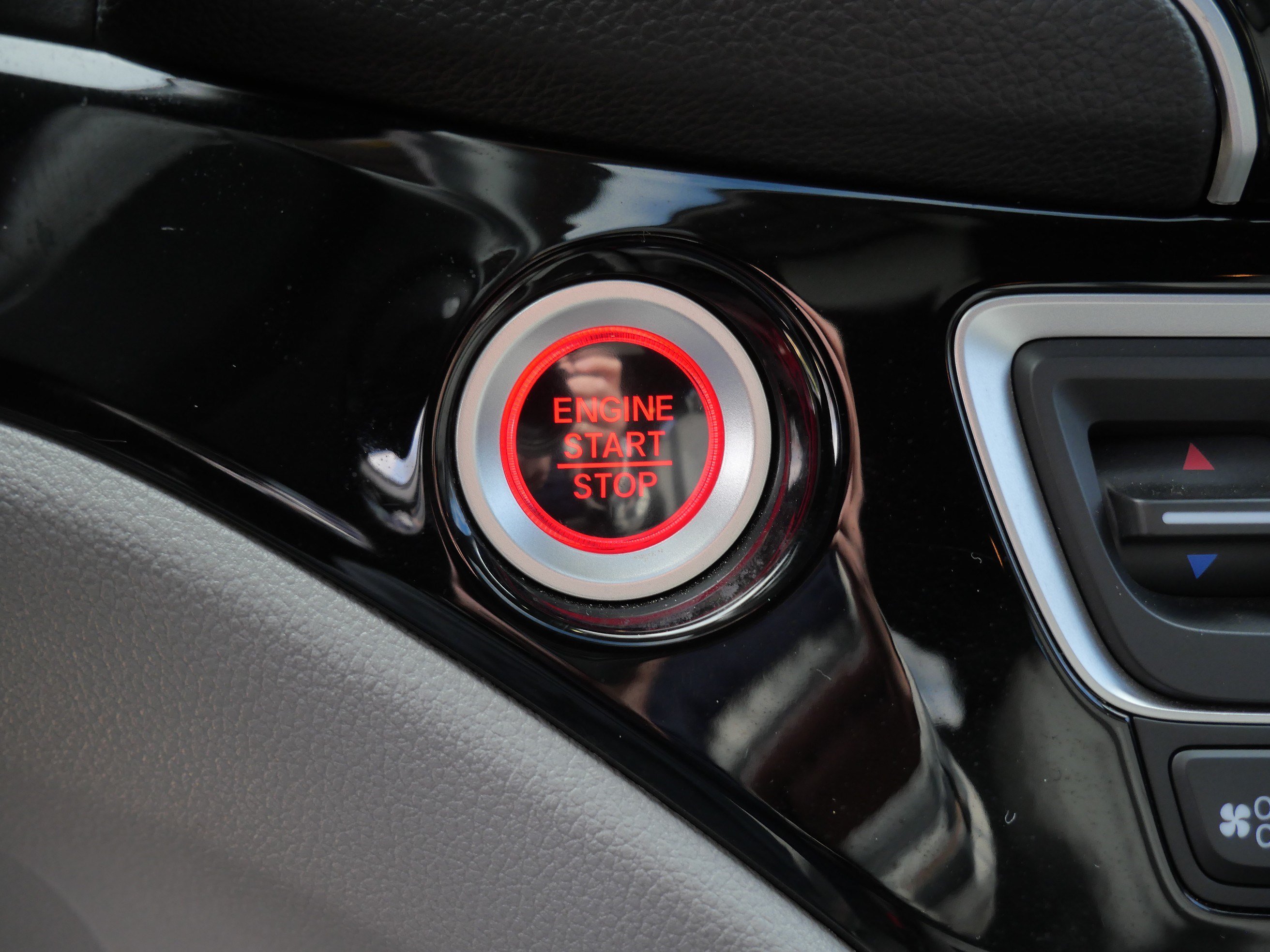 Used 2020 Honda Pilot Elite image 30
