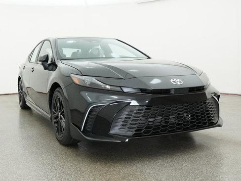 New 2026 Toyota Camry SE FWD image 33