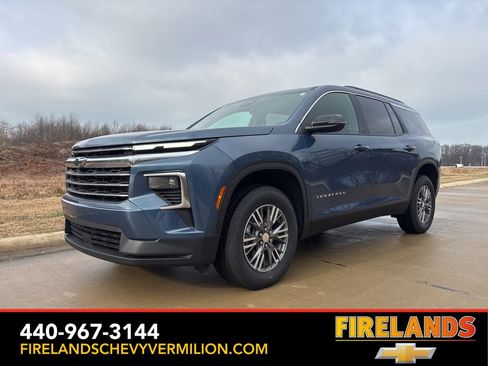 New 2026 Chevrolet Traverse LT w/ Driver Confidence Package image 1