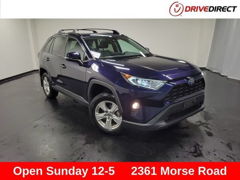 Used 2019 Toyota RAV4 XLE w/ Convenience Package AWD/4WD image 1