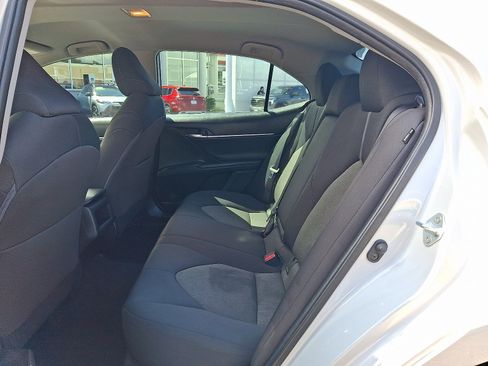 Certified 2022 Toyota Camry LE FWD image 11