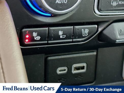 Used 2024 Chevrolet Suburban High Country w/ Premium Package image 23