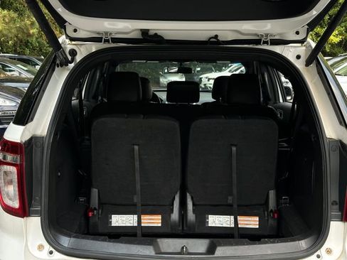 Used 2014 Ford Explorer XLT w/ Equipment Group 202A image 31