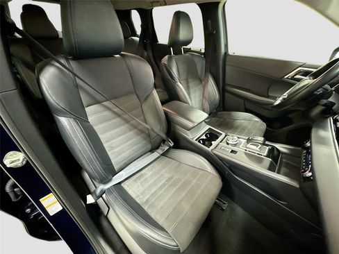 Used 2024 Mitsubishi Outlander FWD image 28