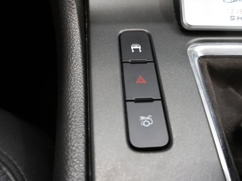 Used 2011 Ford Mustang Shelby GT500 w/ SVT Performance Pkg image 39