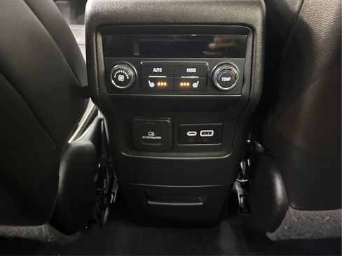 Used 2020 GMC Acadia Denali w/ Denali Ultimate Package image 28