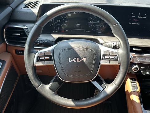 Used 2023 Kia Telluride SX Prestige X-Pro AWD/4WD image 19