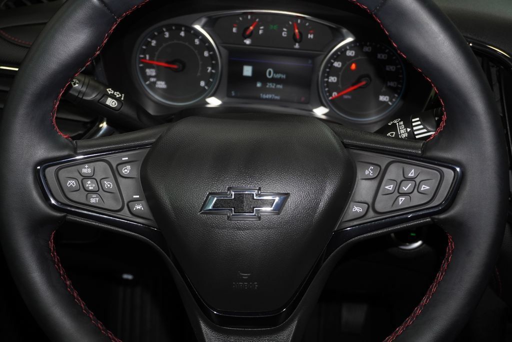 Used 2024 Chevrolet Equinox RS FWD image 17