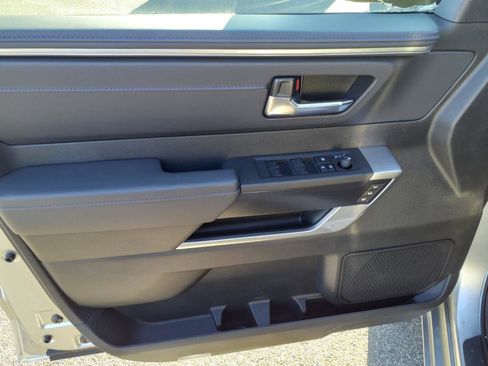 New 2025 Toyota Tundra Platinum image 9