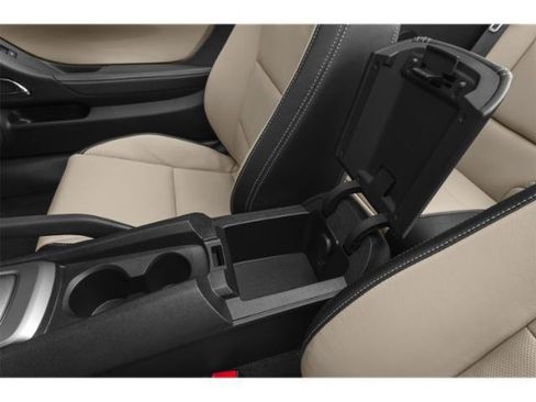 Used 2015 Chevrolet Camaro LT RWD image 20