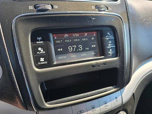Used 2016 Dodge Journey SE w/ Flexible Seating Group FWD image 8