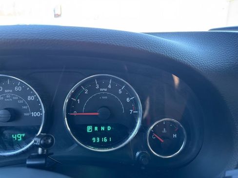 Used 2014 Jeep Wrangler Unlimited Sahara w/ Max Tow Package image 25