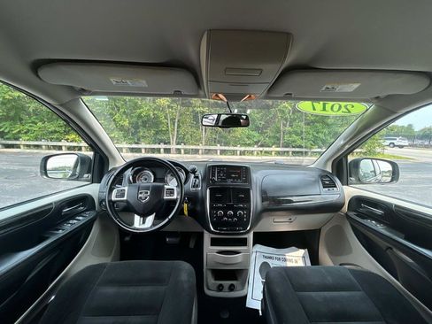 Used 2017 Dodge Grand Caravan SE w/ Power Window Group image 15