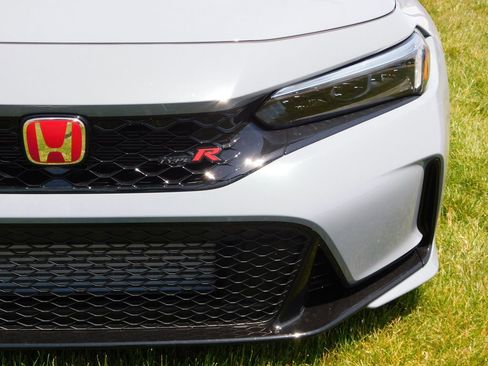 Used 2025 Honda Civic Type R image 9