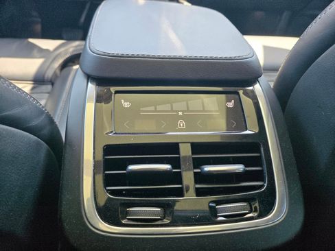 Certified 2023 Volvo XC90 T8 Ultimate w/ Protection Package Premier AWD/4WD image 23