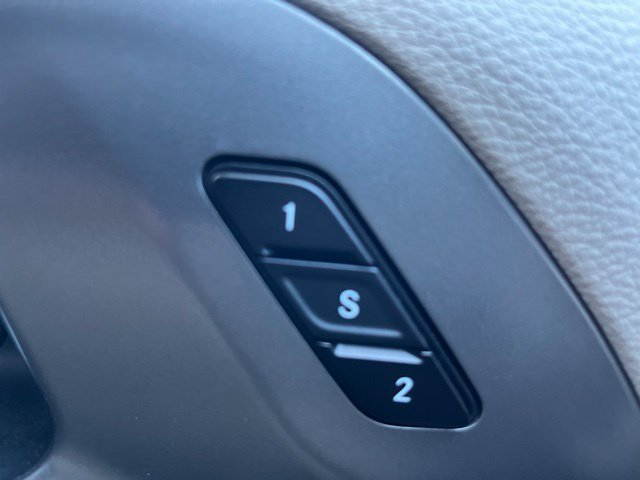 Used 2024 Chrysler Pacifica Limited FWD image 22