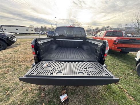 New 2026 Nissan Frontier SV image 22