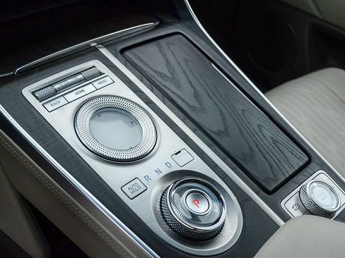 Used 2021 Genesis GV80 2.5T w/ Prestige Package 05 image 23