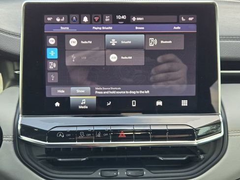 Used 2022 Jeep Compass Limited w/ Sun and Sound Group image 18