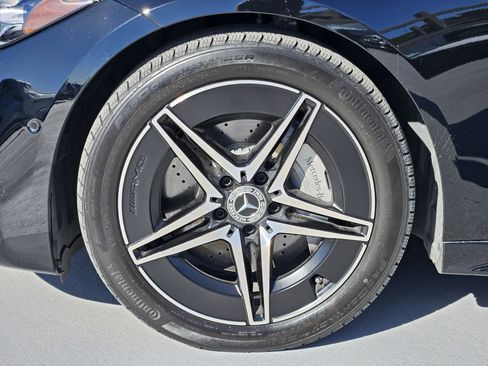 Used 2025 Mercedes-Benz C 300 4MATIC Sedan image 11