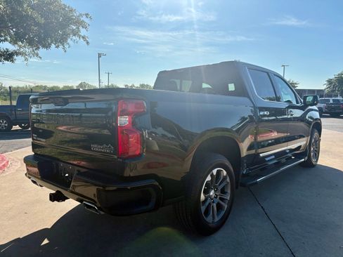 Used 2023 Chevrolet Silverado 1500 High Country RWD image 3