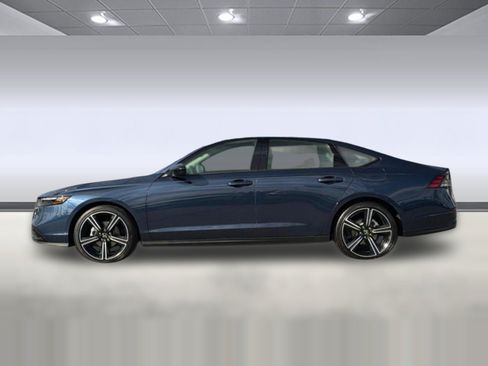 Used 2026 Honda Accord SE image 2