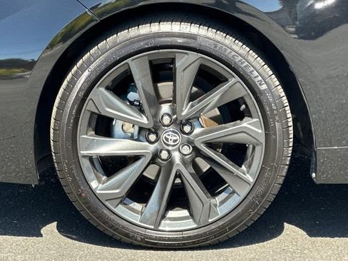 Certified 2025 Toyota Corolla XSE FWD image 30