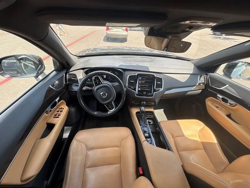 Used 2019 Volvo XC90 T5 R-Design w/ Advanced Package AWD/4WD image 6