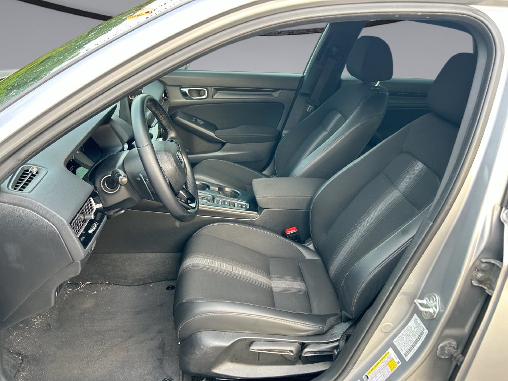 Used 2022 Honda Civic Sport image 11