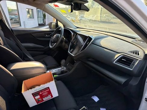 Used 2023 Subaru Ascent Premium w/ Convenience Package AWD/4WD image 9