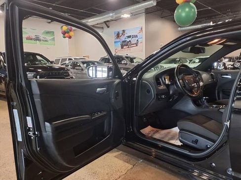 Used 2023 Dodge Charger GT w/ Blacktop Package image 13