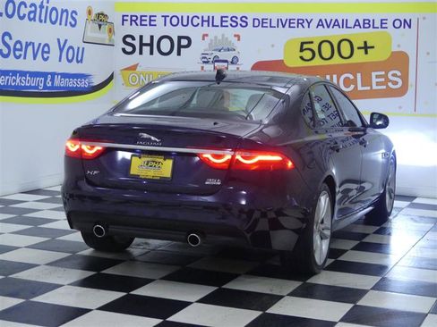 Used 2017 Jaguar XF R-Sport image 7