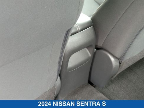 Used 2024 Nissan Sentra S image 30