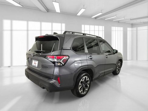 Certified 2026 Subaru Forester Premium AWD/4WD image 8