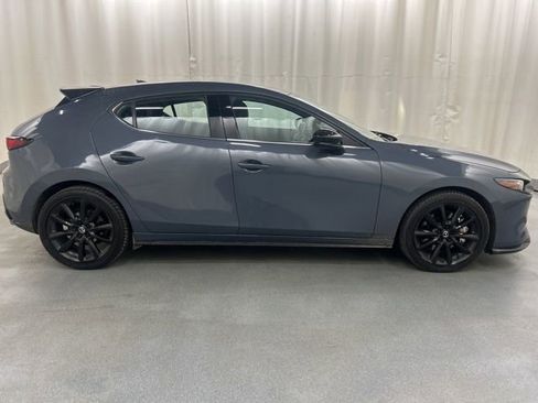 Used 2022 MAZDA MAZDA3 s image 7