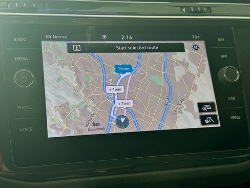 Used 2022 Volkswagen Tiguan SEL R-Line image 15