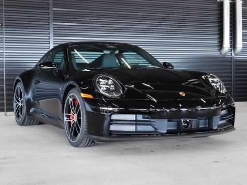 New 2026 Porsche 911 Carrera 4S image 7