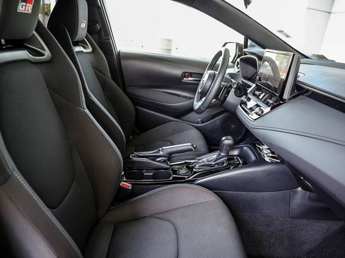 Used 2025 Toyota Corolla Core image 21