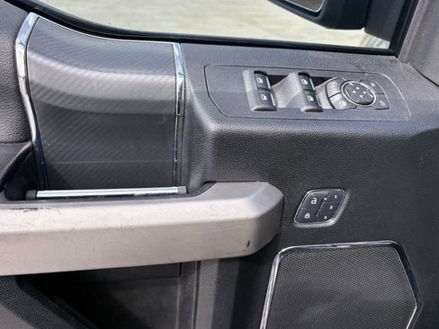 Used 2018 Ford F150 Lariat image 11