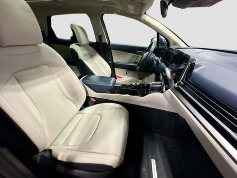 Used 2025 Kia Sportage EX w/ EX Premium Package image 29