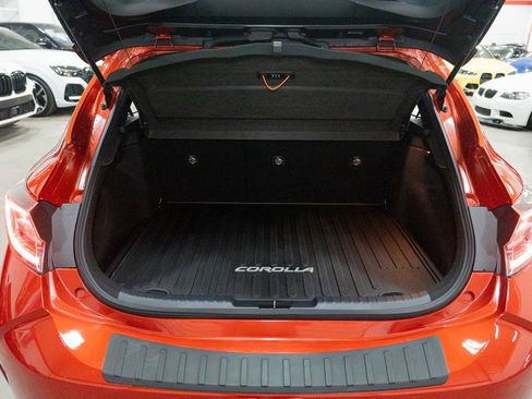 Used 2019 Toyota Corolla SE image 18