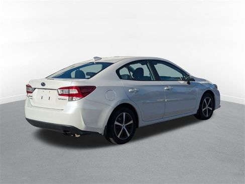 Used 2023 Subaru Impreza Premium image 3