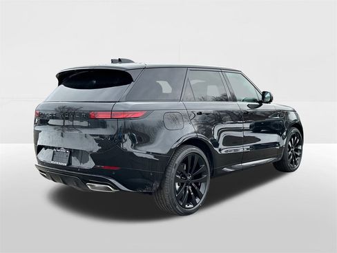New 2026 Land Rover Range Rover Sport Dynamic SE image 4