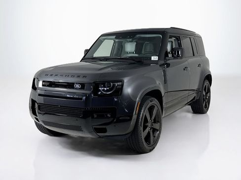 Used 2026 Land Rover Defender 110 X-Dynamic SE AWD/4WD image 1
