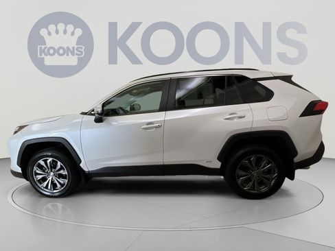 Used 2024 Toyota RAV4 XLE Premium w/ Weather Package AWD/4WD image 5