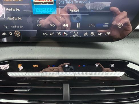 New 2026 Buick Enclave Avenir w/ Super Cruise Package image 21