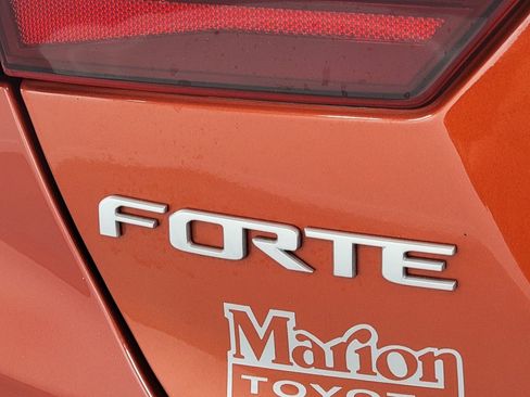 Used 2023 Kia Forte LXS FWD image 9