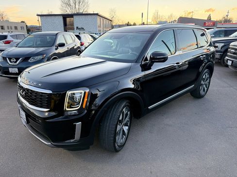 Used 2022 Kia Telluride S image 5