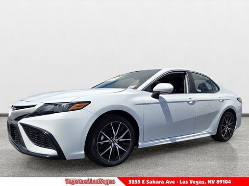 Certified 2024 Toyota Camry SE FWD image 1
